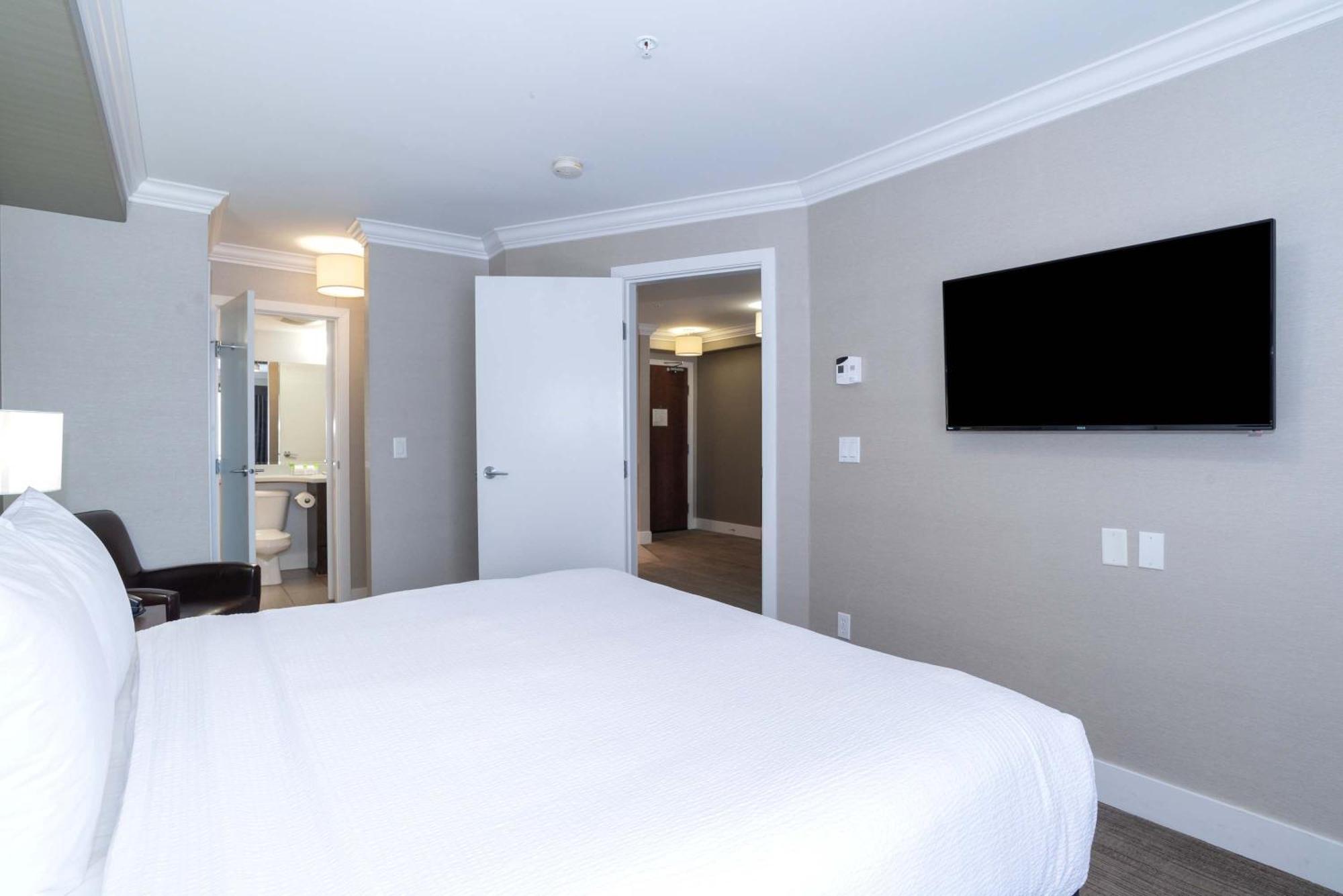 Sandman Hotel And Suites אבוטספורד מראה חיצוני תמונה