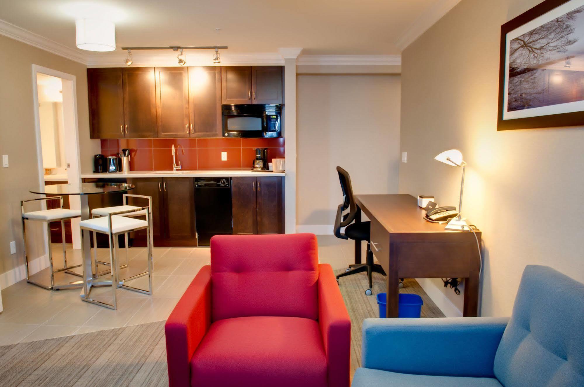 Sandman Hotel And Suites אבוטספורד מראה חיצוני תמונה